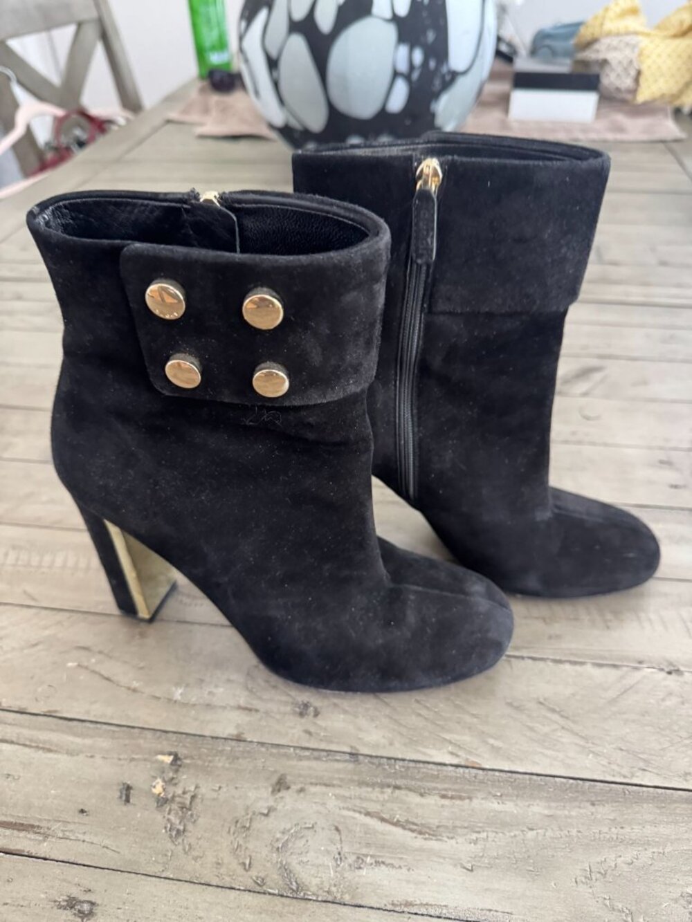 GUCCI suede studded mirror high heel ankle boots booties black gold size 38.5